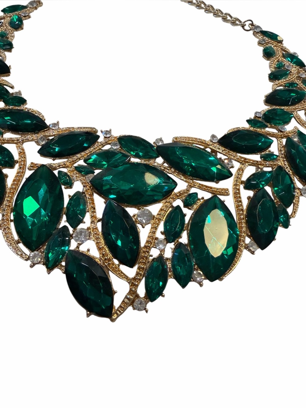 Vintage Style Emerald Green Rhinestone Statement Necklace Gold Tone